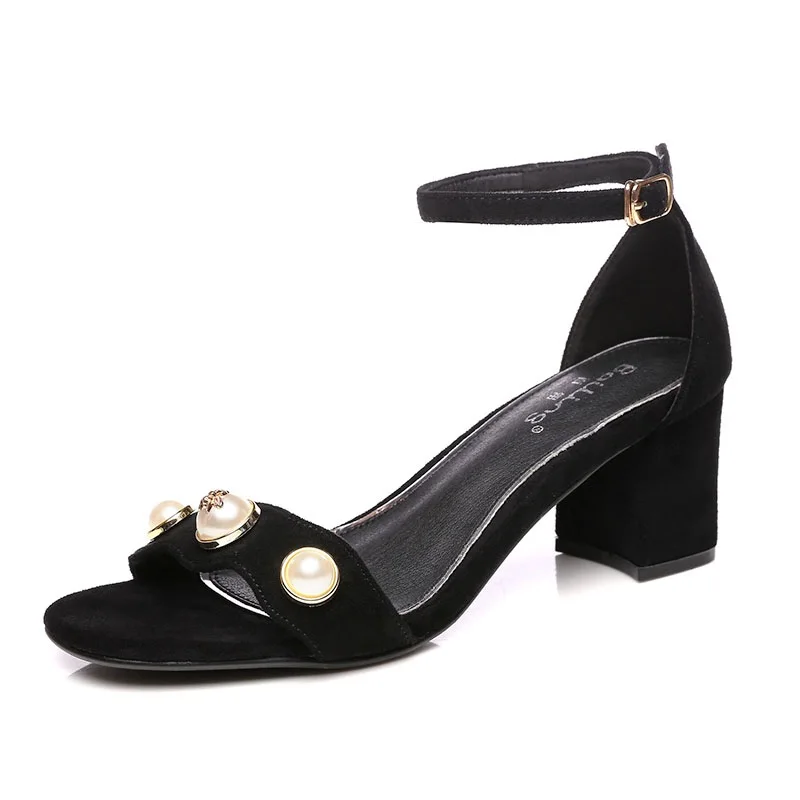 

2018 Summer New Women Casual Buckle Sandals Female Thick High Heels Pearl Fashion Small Size Shoes Black Green