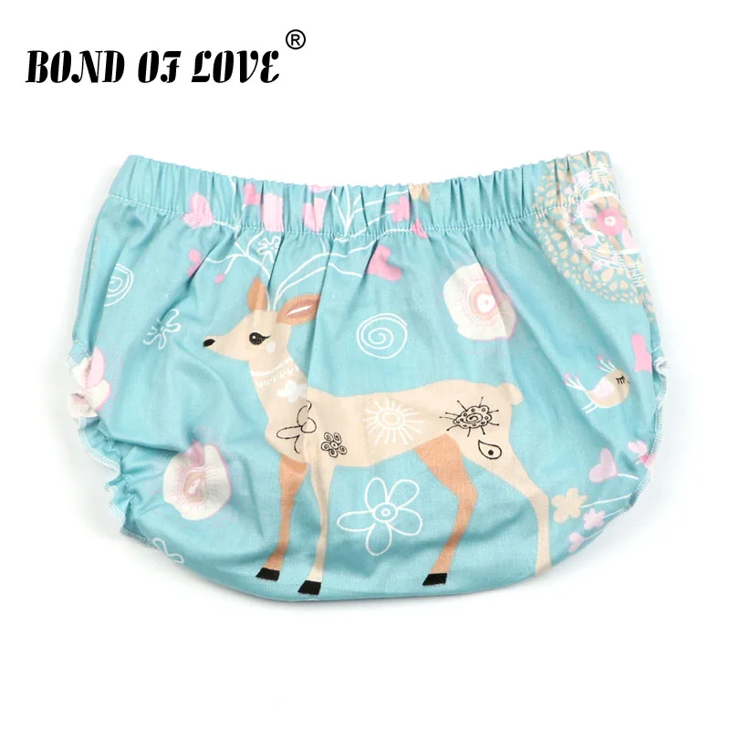 

2019 MEW Baby Shorts 100% Cotton Newborn Bloomers Baby Panties Infant Christmas Deer pattern PP Shorts Kids Bloomer