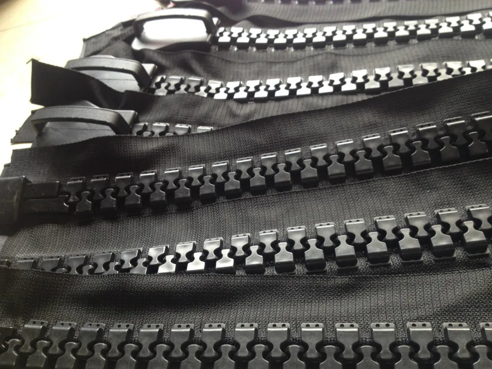 NO.30 70cm 2pcs Extra large black opening plastic resin zipper bags outdoor tent Engineering