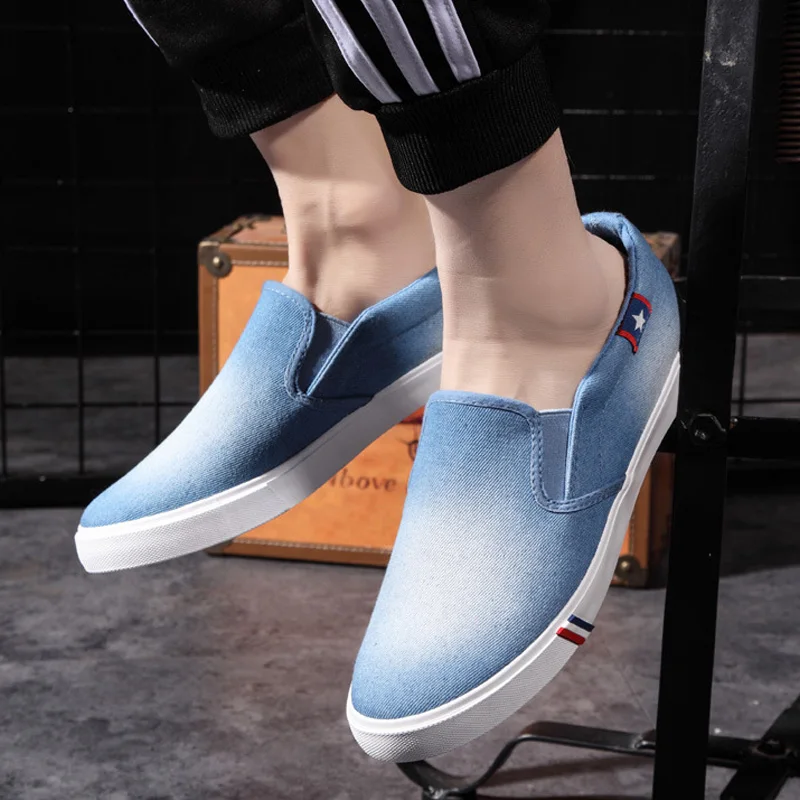 Ceny Męskie tenisówki Denim Sneakers Casual mieszkania buty męskie dorosłe letnie męskie trenerzy oddychające wkładane mokasyny Tenis Masculino