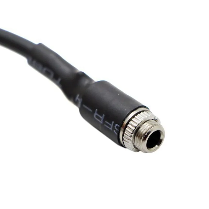 bmw e60 aux cable input  (1)