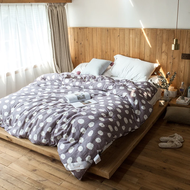 

Simple brief style Little sheep print winter Thick and warm quilt 100% Cotton fabric polyester filling Queen King size comforter