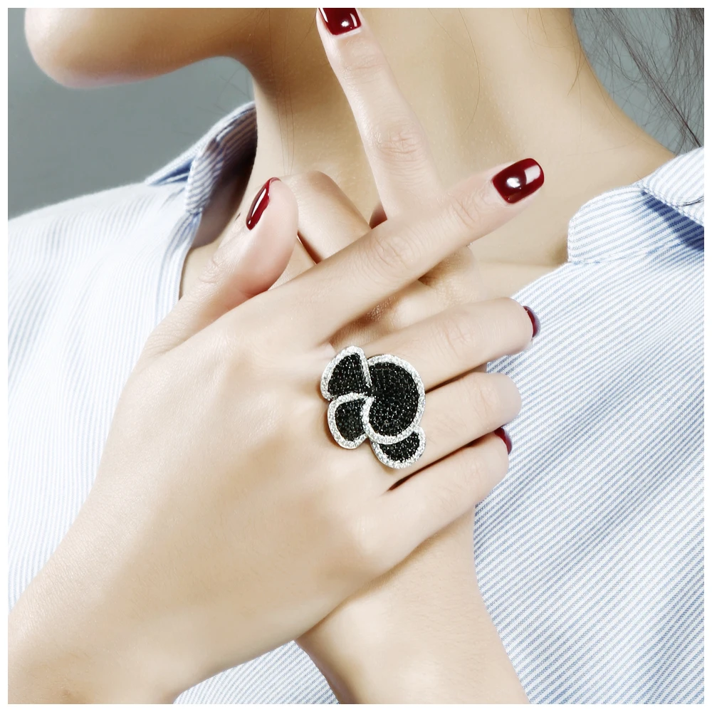 DreamCarnival 1989 Elegant party ring Big flower design Black and white Cubic Zircon Luxury Lady ring aneis feminino SJ09146JT2