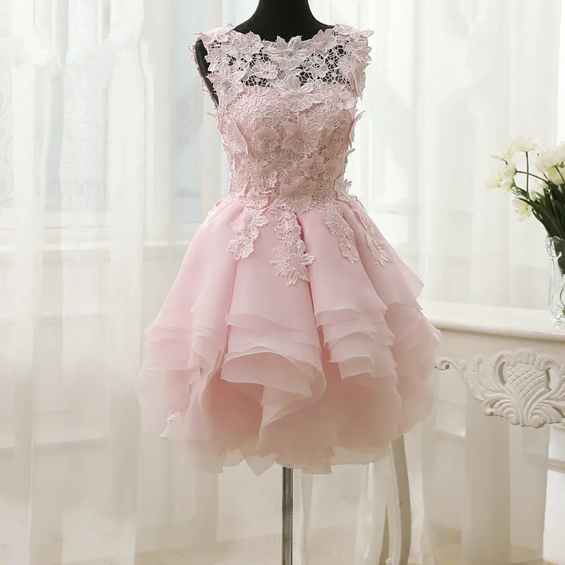 Ziemlich Kurz Mini Rosa Ballkleid Prom Kleider Tiered Falten Rock Blumen Appliques Geburtstagsparty Kleid Champagne Abendkleid Benutzerdefinierte Ziemlich Kurz Mini Rosa Ballkleid Prom Kleider Tiered Falten Rock Blumen Appliques Geburtstagsparty Kleid Champagne Abendkleid Benutzerdefinierte