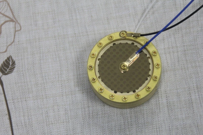 3840270036_989578442