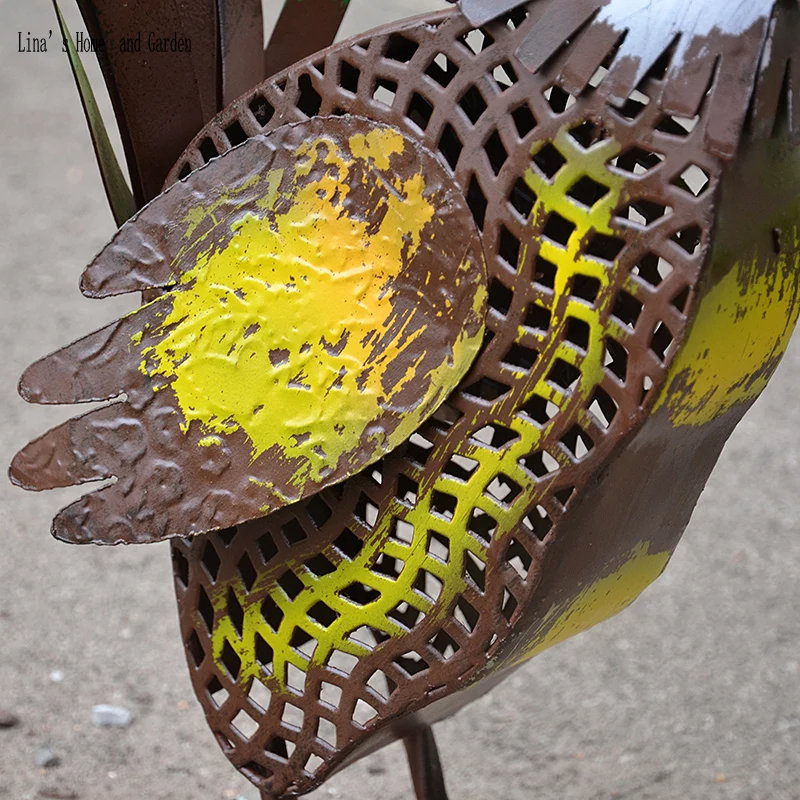 rustic vintage handmade cock decorative metal craft