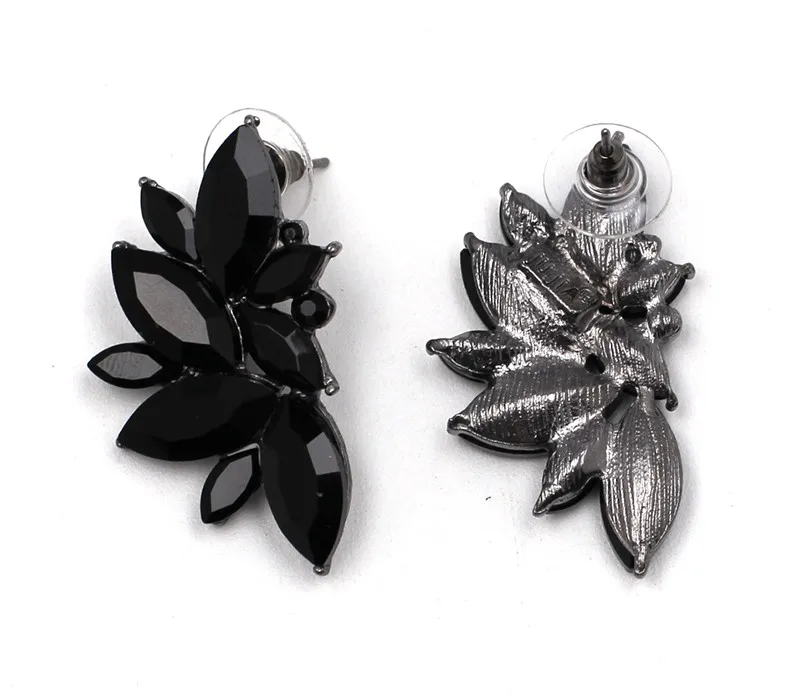 black detail