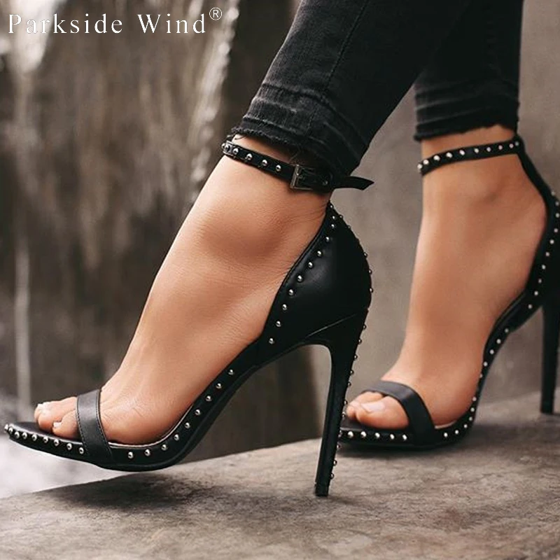 women sandals