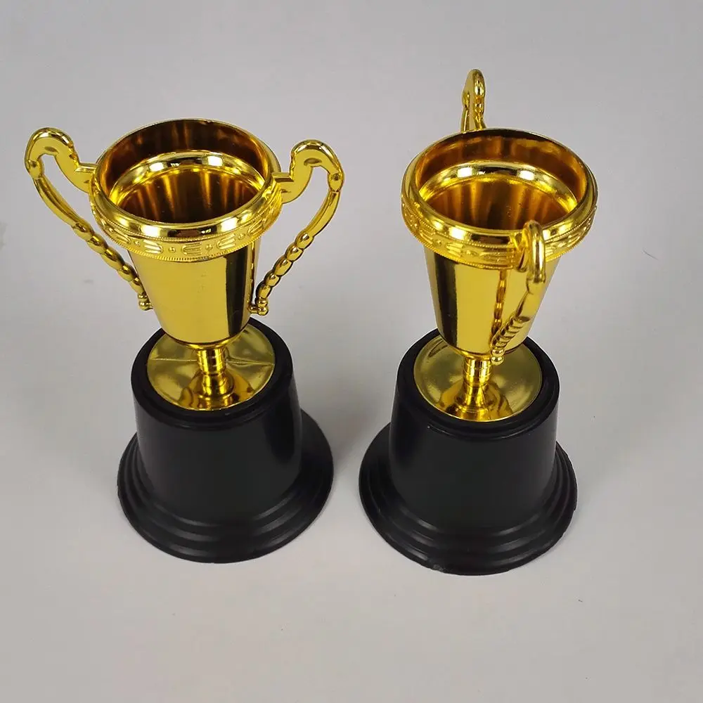 

Hot Sale Plastic Tulip Shape Trophy Cup Prize Educational Prop Kid Award Toy Table Decor Creative 1 Piece Lovely high quality
