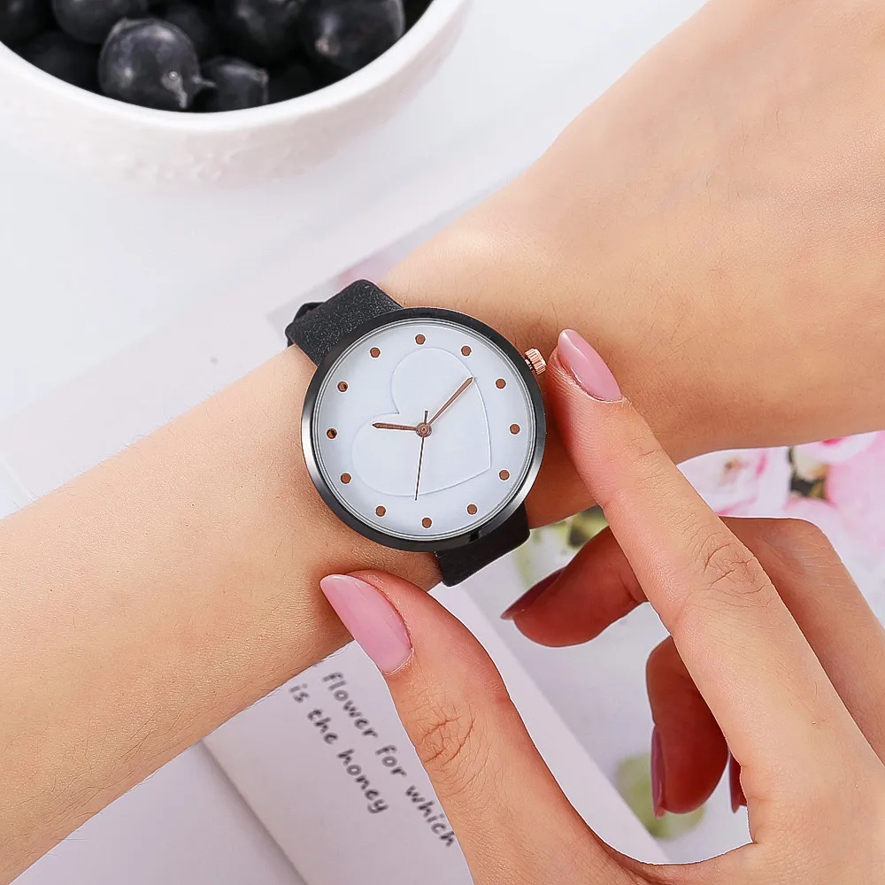 

Women Thin Casual Strap Watch Reloj Mujer Embossed Heart Print Dial Top Fashion Ladies Watches Leather Female Quartz Watch #W