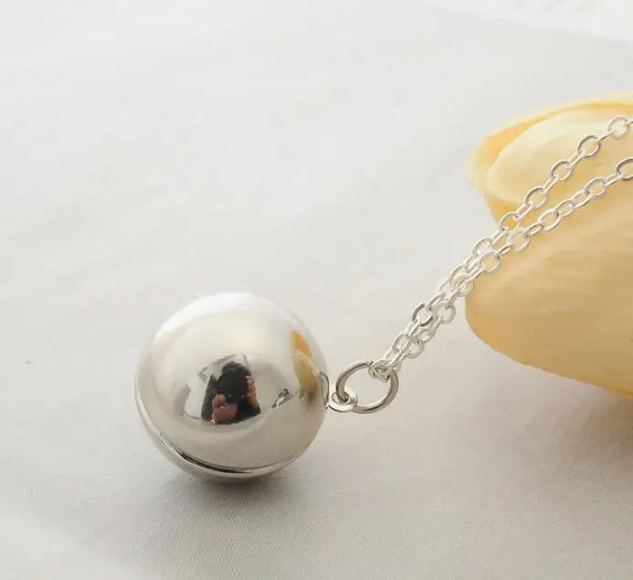 

Fashion Secret Information Ball Small Box Necklace