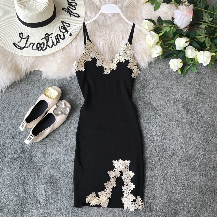 

2019 new fashion women's dresses Spring and summer night women's sexy V-neck lace slitted strap knit dress tide