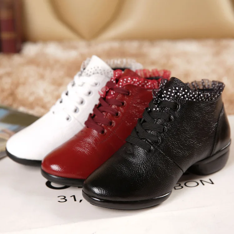 Square Shoes Female Art New Flat Ballroom Dancing With Leather Surface Modern Breathable Soft Bottom Shoes sneakers