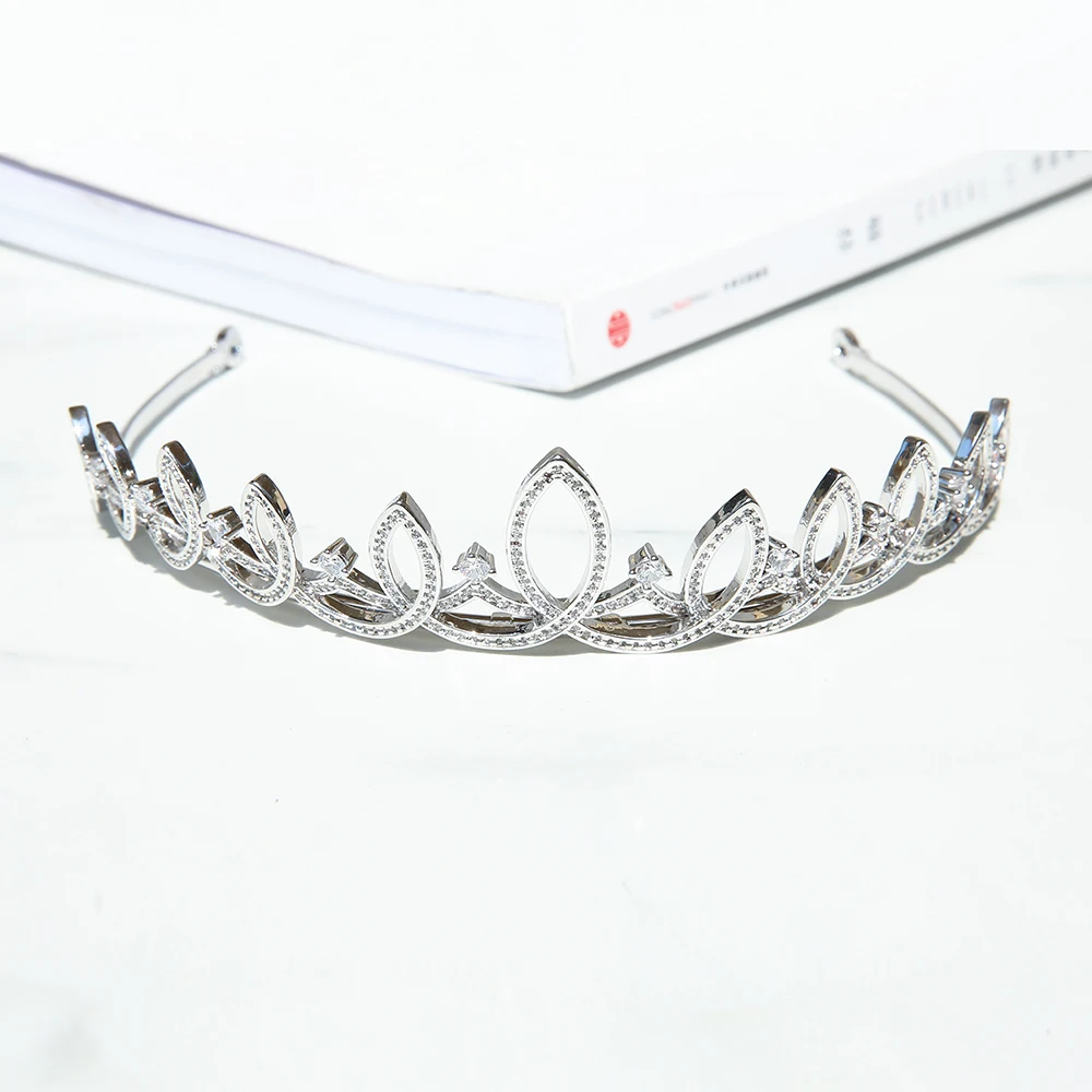 

Parmalambe New Arrival Petite Zircon Encrusted Silver Hair Tiaras Hair Jewelry Bridal Headpieces Crown Wedding Hair Accessories