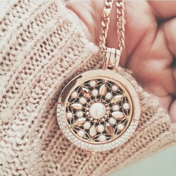 

Vinnie Design Jewelry Rosario Champagne Coin Large Pendant Necklace with 80cm Bicolor Chain,35mm Stainless Steel Coin Holder