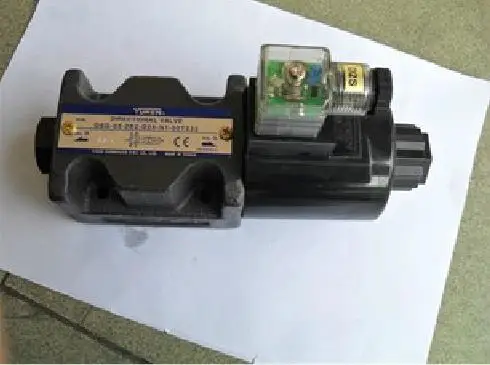 Флюоресцентный направленный клапан DSG-03-2B2-D24-N1-50 Yuken DSG-03-2B2 гидравлический
