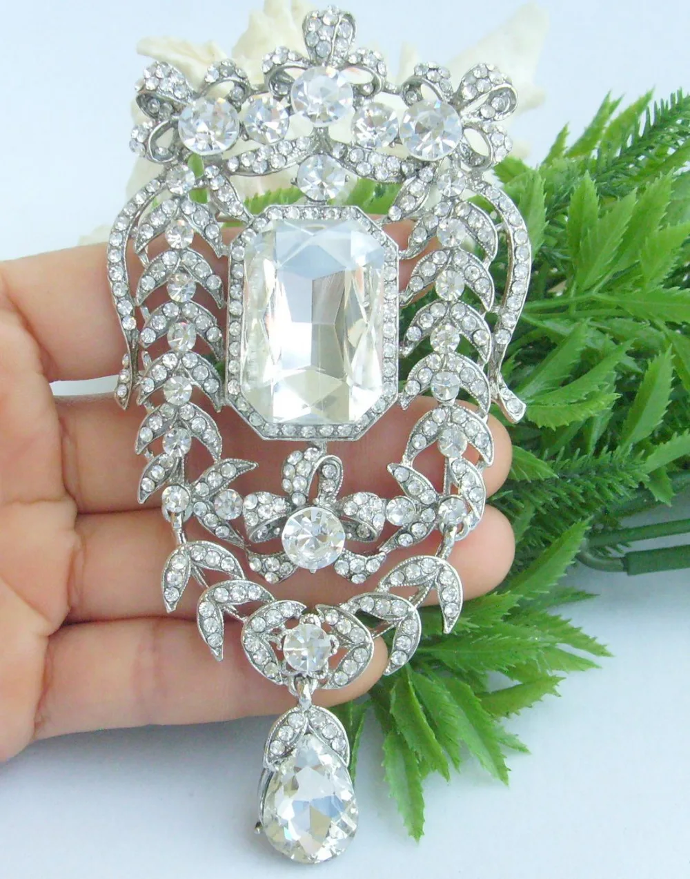 Свадебная со стразами с украшением в виде кристаллов, Каплевидная форма цветочная брошка заколка медальон EE04910C1