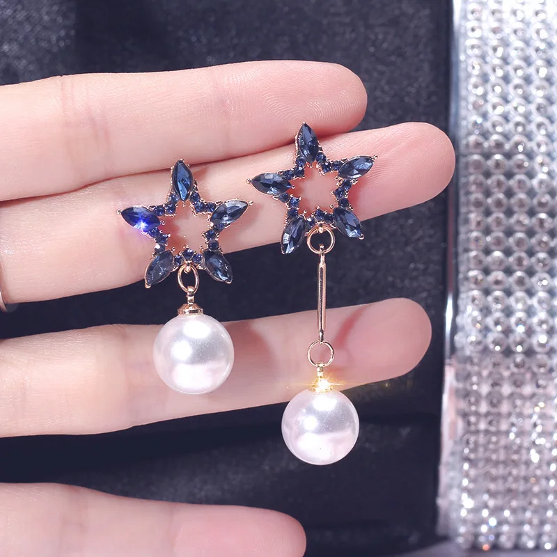 

HOTS925 Silver Needle Fashion Short Geometric Round with Crystal Earrings Korean Simple Pearl Eardrop Earrings