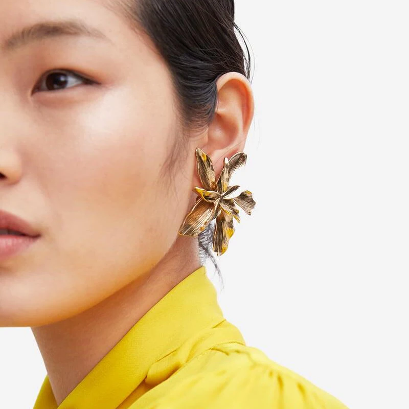 

Dvacaman ZA Brand Big Gold Flower Stud Earrings for Women Ear Accessories Trendy Collections Wedding Bridal Jewelry Party Gifts