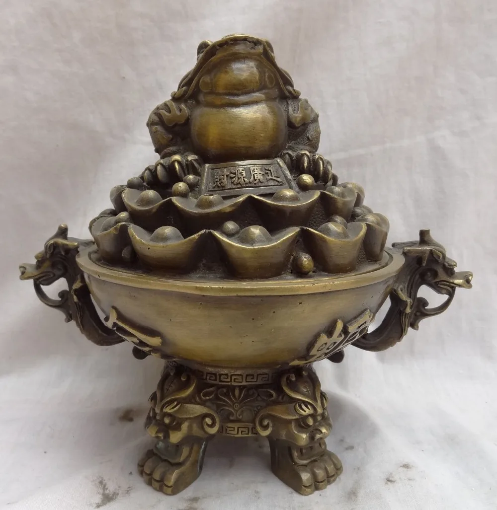 

Folk Chinese Bronze Hoptoad Toad Statue YuanBao Trigram Incense Burner Censer