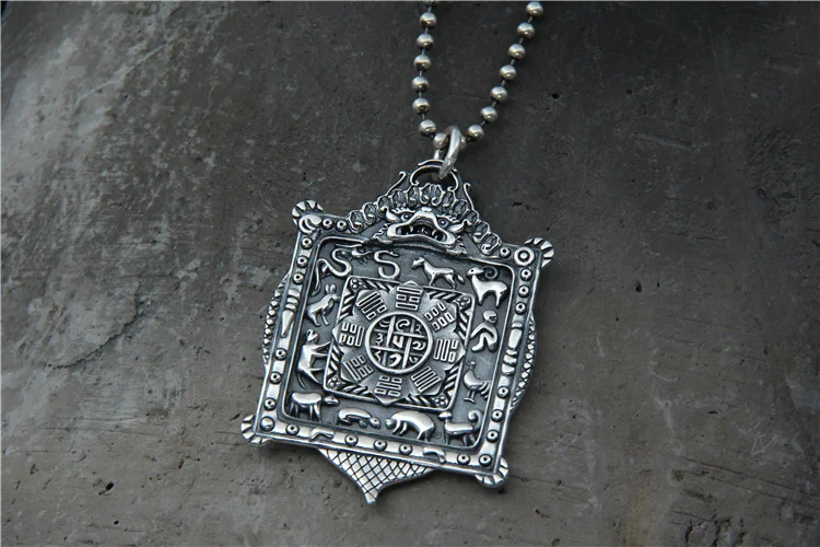silver-dorje-pendant003d