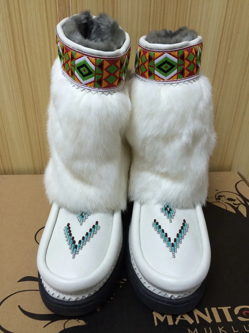Manitobah Mukluks Canada Brand Beading HALF TRIM MUKLUK Sheepskin High