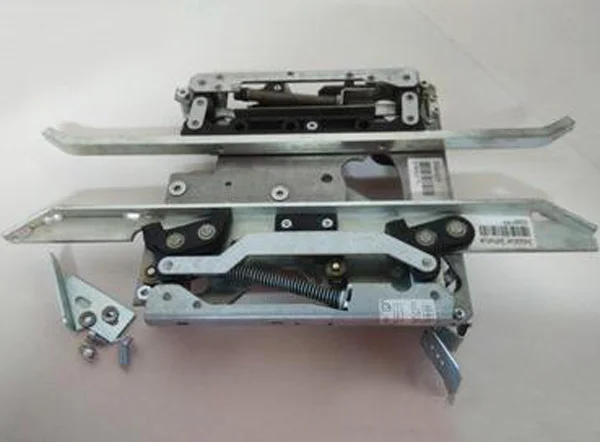 KONE elevator D2 with lock big door knief 602924H01 KM601500G15