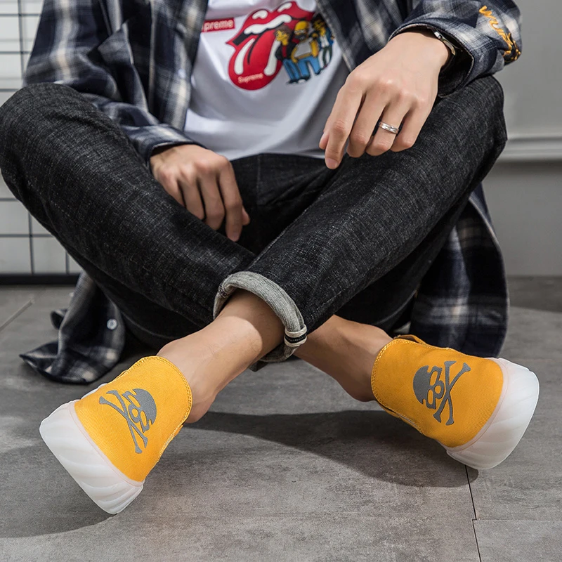 Shoes Men Casual Skull Canvas Fruit Frozen Bottom Hot Sell Summer Breathable Korean Version of Lazy Canvas Hundred Shoes