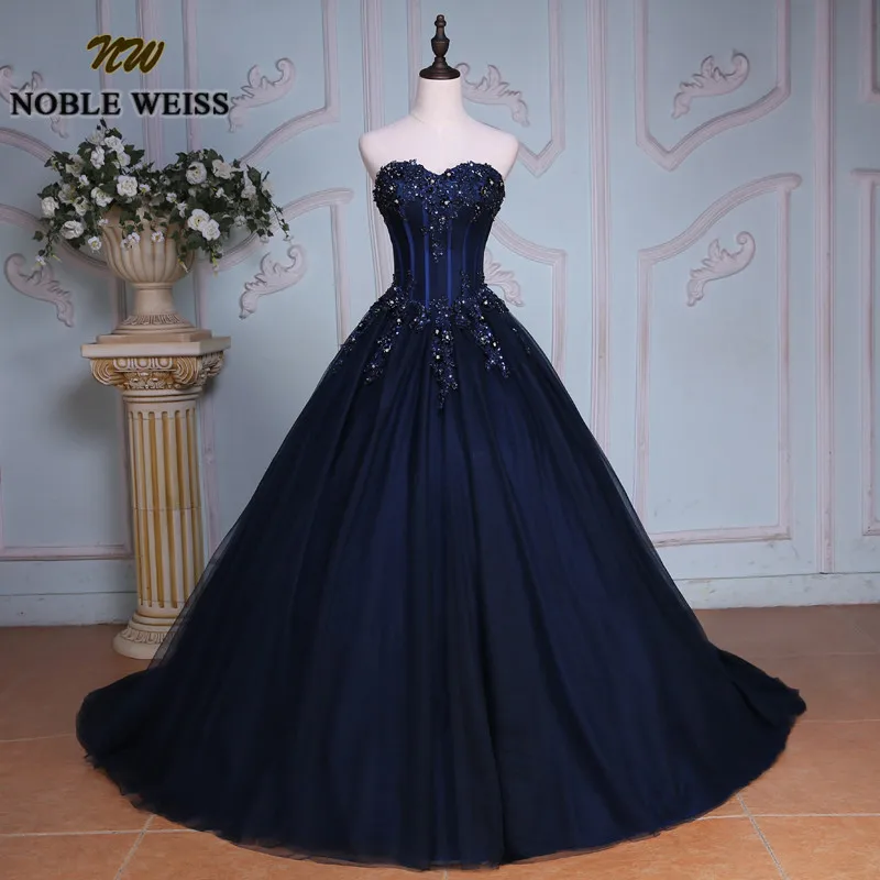 Quinceanera Dresses Ball Gown Sweetheart Strapless Applique Lace Prom Dresses