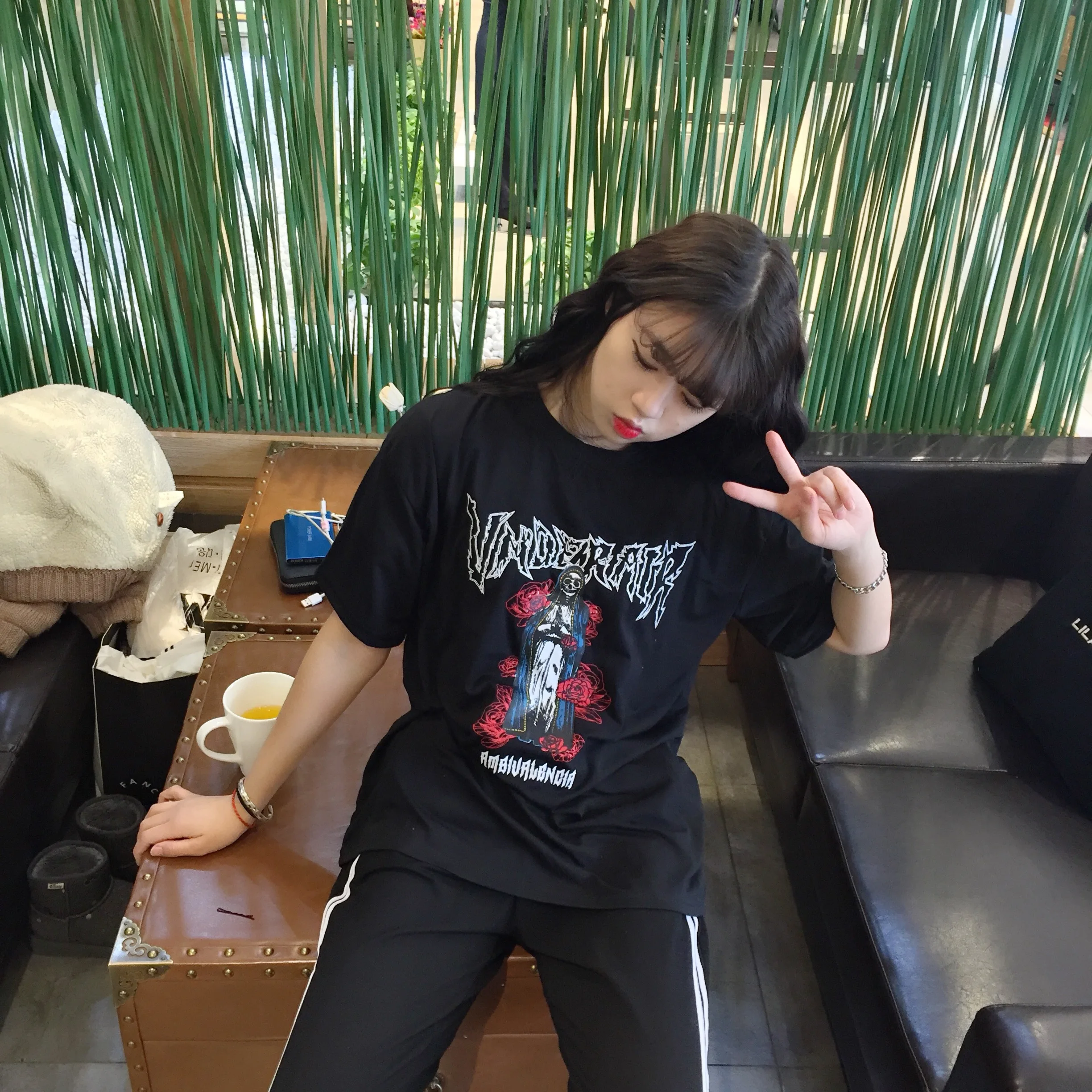  Halajuku Cartoon Style Printed Rose Loose Black Big Short Sleeve Female T-shirt