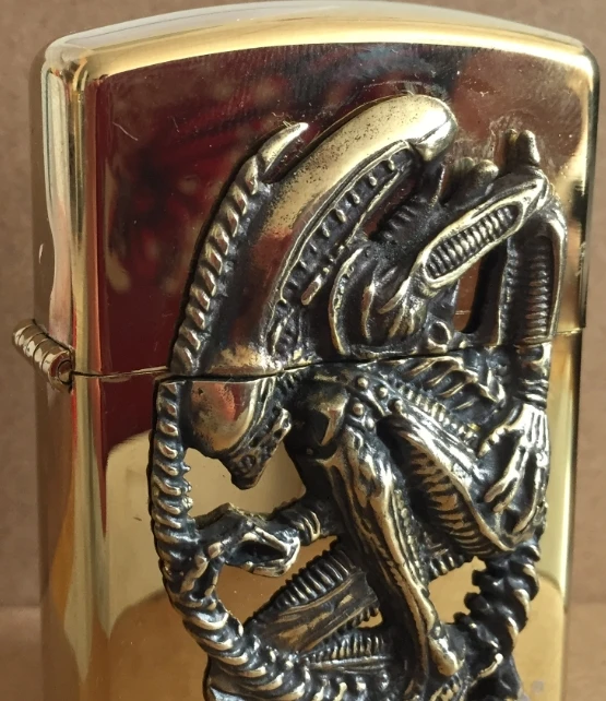

ZP brand gold ice 3D Alien man Sticker Adult worm with logo lighter