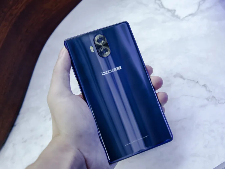 DOOGEE MIX LITE 2GB RAM 16GB ROM MTK6737 1.3GHz Quad Core 5.2 Inch IPS HD Bezel-less Screen Dual Camera Android 7.0 4G LTE Smartphone