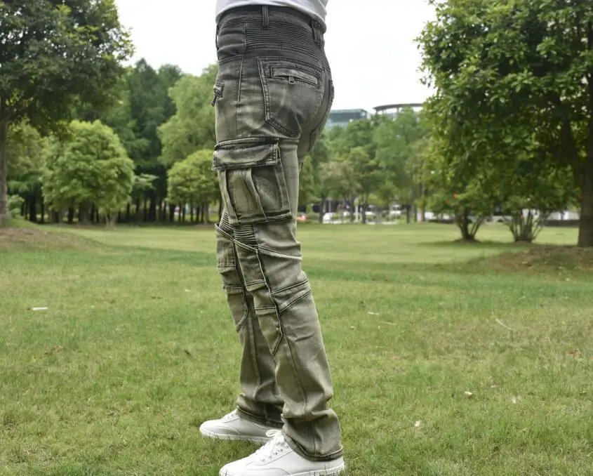  (4)