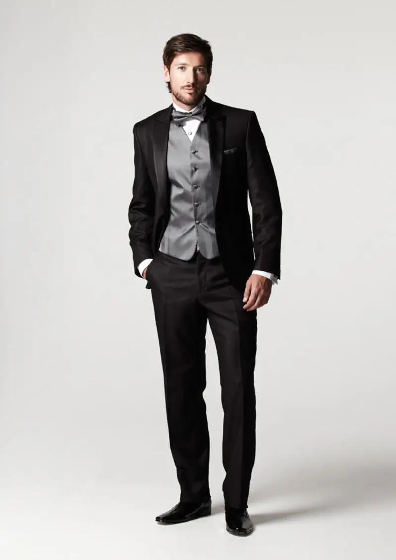

2018 New Arrival Black Groom Suit for wedding/business Jacket+Pants+Tie+Vest Classic slim fit mens Tuxedos groomsmen suits