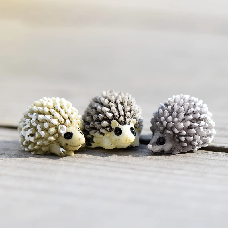 

Random 3pcs/Set Mini Hedgehog Miniature Garden Fairy Bonsai Decoration Micro Landscape Garden Decor Figurines