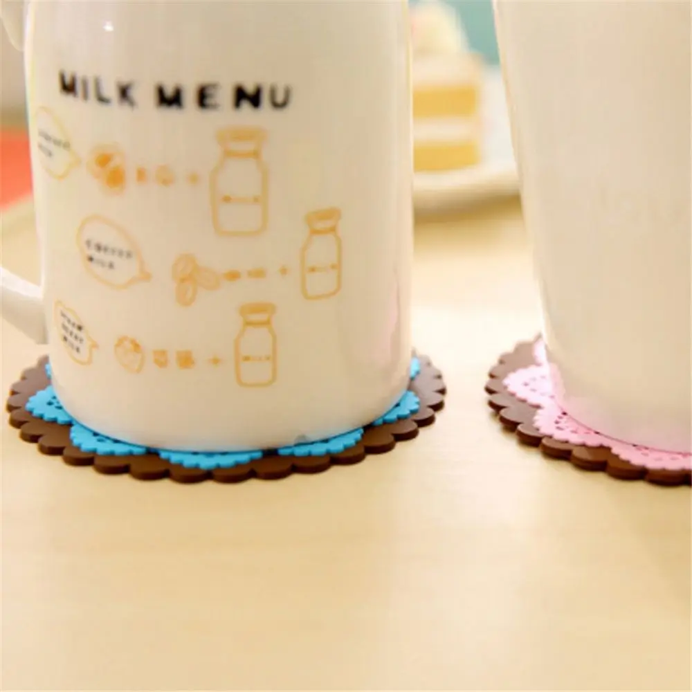 NE1513847457_Cute-cartoon-insulator-paddle-paddle-forest-animal-lace-carved-soft-cup-coaster