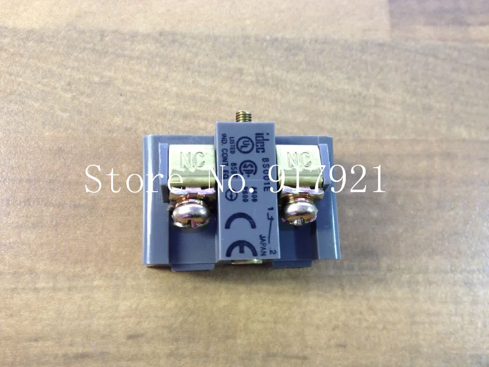 

[ZOB] The original Japanese IDEC and Idec BS001E button button open close contact 600V10A NC --10PCS/LOT