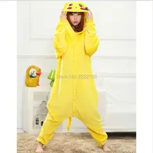 Barato Lindo Pikachu Pijamas animal unisex Pijamas Adultos Pijamas para mujer ropa de Dormir de franela Tops cosplay Onesies Traje Caliente de La Venta