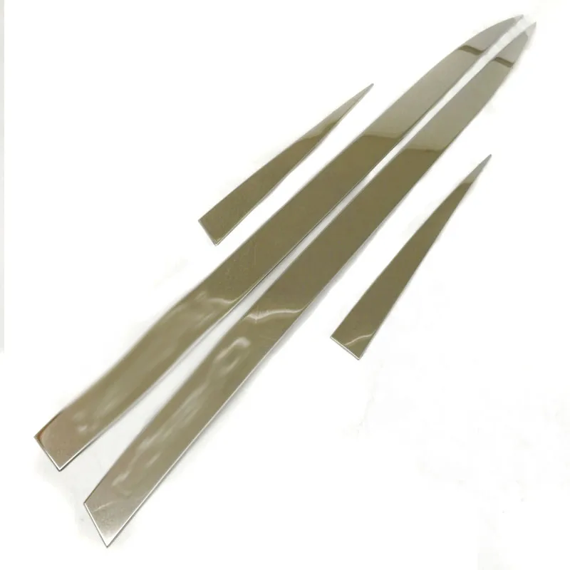 (4)