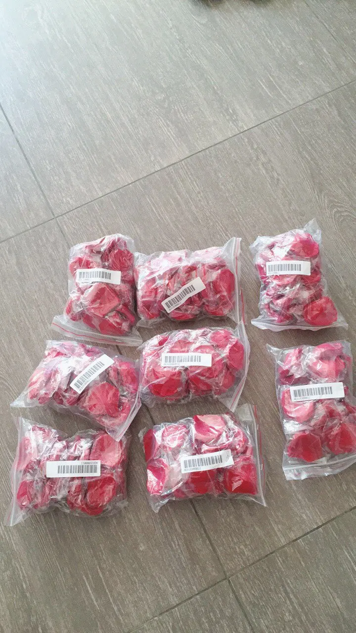 5000pcs / lot 5*5cm silk rose petals for Wedding Decoration, Romantic Artificial Rose Petals Wedding Flower Rose Flower 5000 шт. / партия 5* 5 см шелковые лепестки роз на свадьбу, Романтические искусственные лепестки