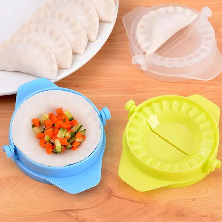 

Kitchen Tools DIY Creative Plastic Pinch Dumpling-maker Manual Dumpling-making Machine Color Random Delivered