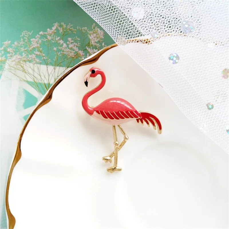 

XEDZ fashion cute travel vacation accessories flamingo punk drip brooch shirt denim lapel badge creative backpack hat jewelry