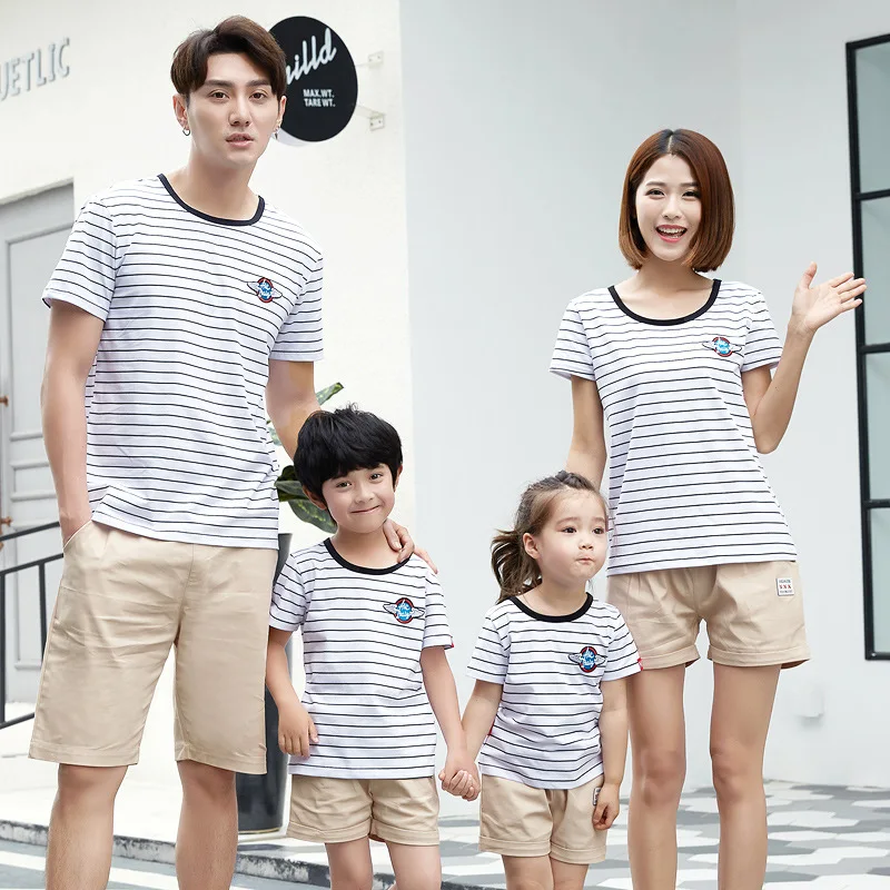 

2018 new summer stripes cotton casual short sleeve T-shirt khaki shorts sets of comfortable breathable family matching outfits