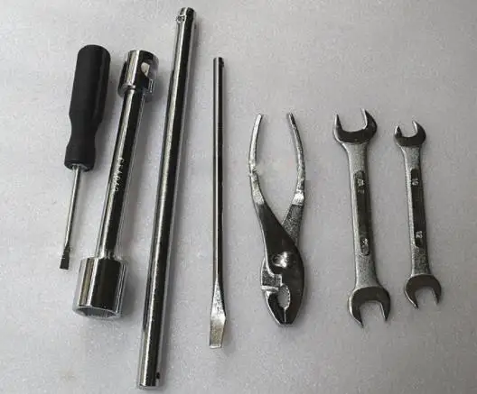 7 tools Задняя дверь рабочий ящик для Pajero fix набор инструментов для Montero Shogun V31 V32 задняя дверь ящик для инструментов V33 V43 V45 - Испускаемый цвет: 7 tools