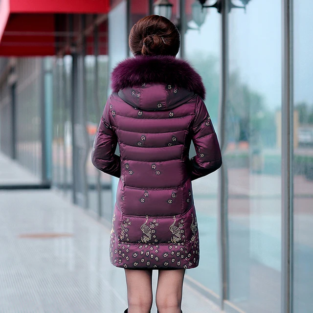 Cheap Winter models in the elderly down jacket women in a long section of thicker code to increase the real fox fur collar jacket