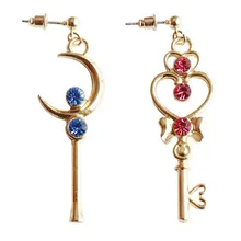 10 пара/лот модные ювелирные изделия Сейлор Мун Сердце Ключ асимметричные серьги