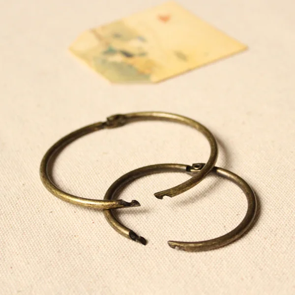 

Bronze hoop hoop iron DIY album loose leaf opening ring clasp book book