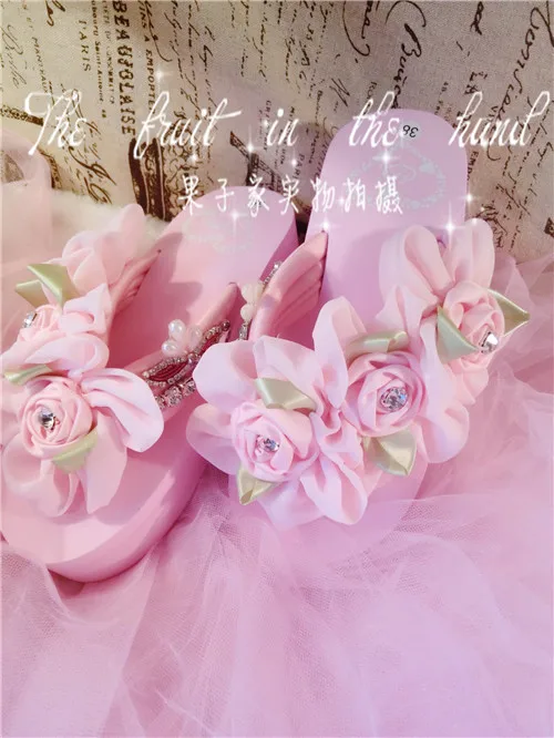 

Luxury Design Sweet Girl Cute Flower Beaded Diamond Embroidery Pink Wedge Heels Platform Thongs Shoes Beach Comfortable Sandals
