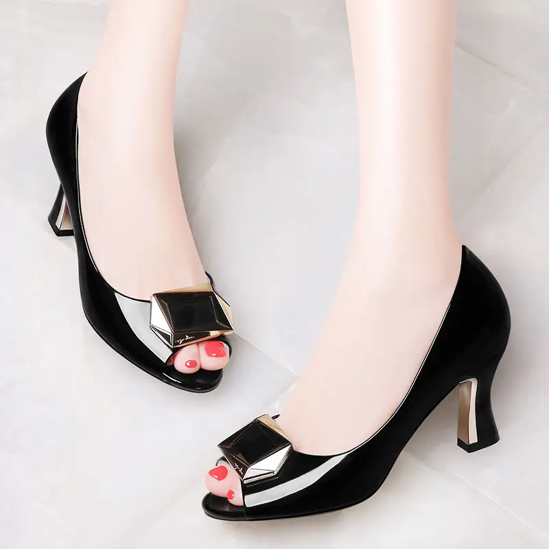 Размеры 34-40; Летняя женская обувь женские Босоножки с открытым носком на каблуке 6-7 см модные корейские босоножки на квадратном каблуке туфли с открытым носком
