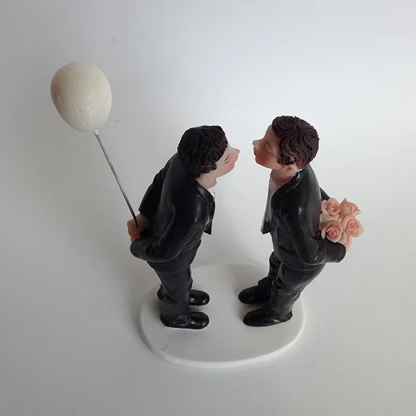 resin cake topper (3).jpg